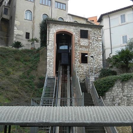 Casa Dell'Oliveto "Parcheggio Gratuito" Narni Exterior foto